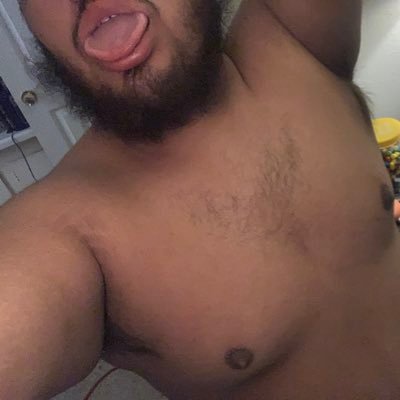 Just a typical chubby Spooky👻 gay🏳️‍🌈 from west Texas. Message me I like talking to new people! 🧸🎃👺🥸NSFW 18+ I also have face pics just ask:)
