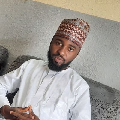 Muslim | Husband | Father | 🇳🇬 | Pro Unitate | Poet | TPL (B.URP) | ABU Zaria Alumnus
Pray to Allah to forgive me from the day you hear of my death