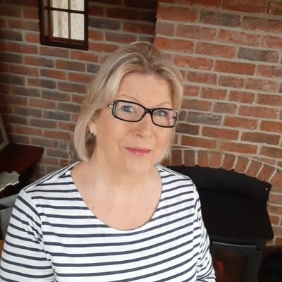 Counsellor,Reiki Master Teacher. Interests...Aikido, Arts ,Psychology, Paranormal, Singing and Comedy...