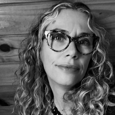 Ana_Lucia_Oli's profile picture. Letras Português/ Pedagogia/Psicopedagogia/ Cursando Espanhol/Furg
Astróloga/Bahrco