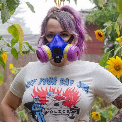 BurlesqueBaker's profile picture. Creative visionary with no talent. Funemployed video editor // she/her 🌈