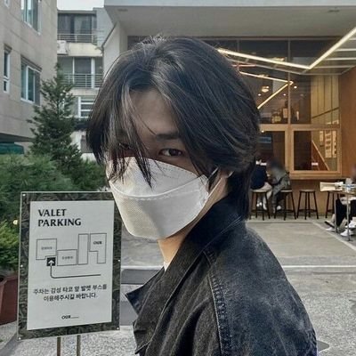 i'm a multi, but my ults are SB19 and monsta x. have a good day!