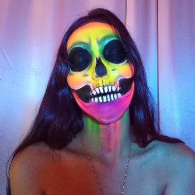 makeup artist in progress🖌️💄
V E N E Z U E L A
No vean los tweets que publicaba en 2012/2016, que vergüenza