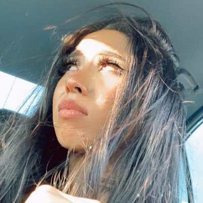 ohhhOfelia's profile picture. just an anxious & shy bodybuilding bikini competitor