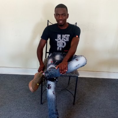 EmmanuelMapos11's profile picture. Everything that I do shall be upfull and right