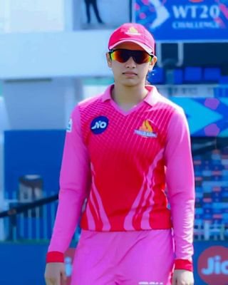 I am big fan of @mandhana_smriti