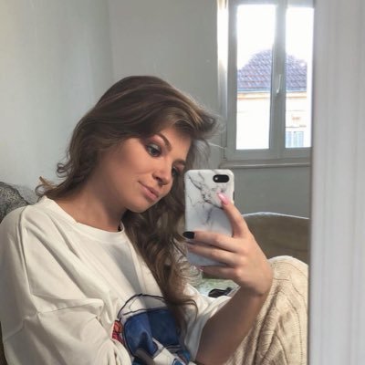 clairousg's profile picture. 