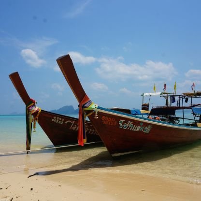 Once upon a time I was a a teacher in Thailand... now I drive about for a living - father, runner, cyclist, beer drinker