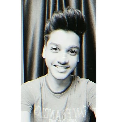 VeerXRaj's profile picture. ❤️||Mischievous||❤️