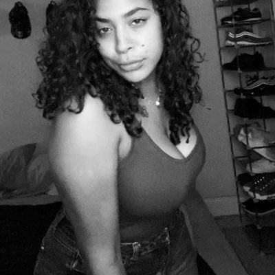 isabel95614454's profile picture. hustle baby✨