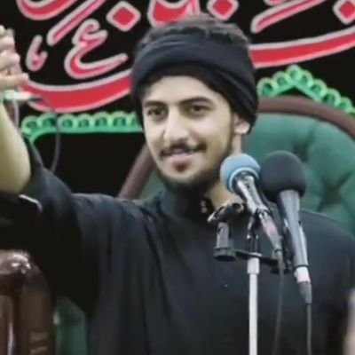 بدت دمعات عیني تغازل برمشي ... أشم ريحة محرم وين ما أمشي🖤