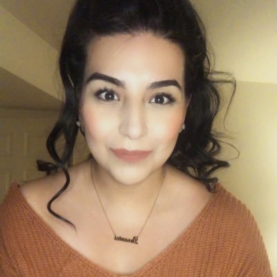 AnaKarenD's profile picture. Make-up enthusiast• fashion aficionado• book lover• Chingona• Latinx...Sometimes I like to workout