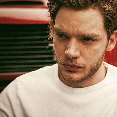 Your #1 fan source about the British actor Dominic Sherwood ✨ | #domsherwood