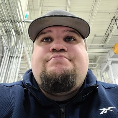 just a guy from Canada who loves gaming, sports, twitch, youtube and  podcasts
