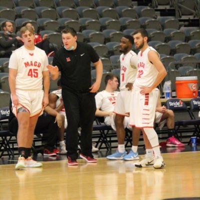Christ 1st ✝️ Associate Head Coach @CHA. Former Graduate Assistant Coach and Player @ MACU 🏀 SAC Regular Season Champs🏆 🏀 2016 NAIA National Champion 🏀💍