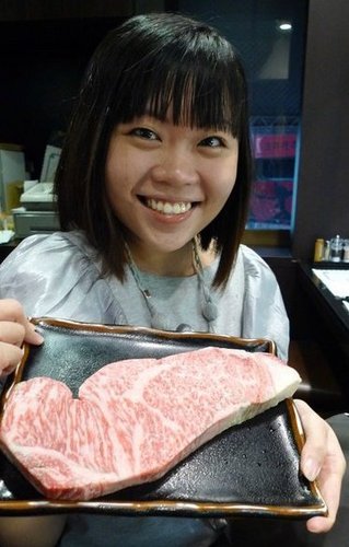 kapoqueen's profile picture. Nothing is impossible, start by TRYING.