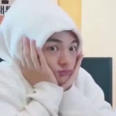 cazzz_20's profile picture. 너는 나의 햇빛이야 🌻💛