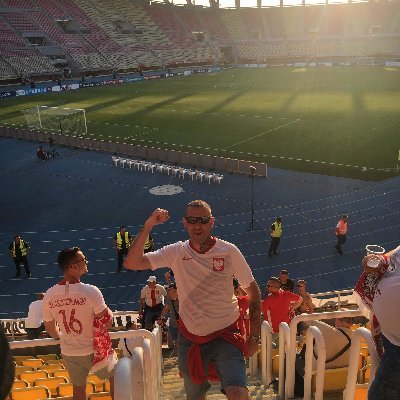 DamratMichal's profile picture. 