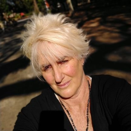 DBerlinerblau's profile picture. Psiquiatra. Master en Direccion de RRHH.🏹 Encontrar lo mejor de las personas, bienestar, aptitud y actitud