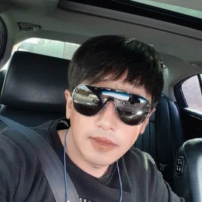 7CVap2UiRapbNDJ's profile picture. 한사람만 보는 남자