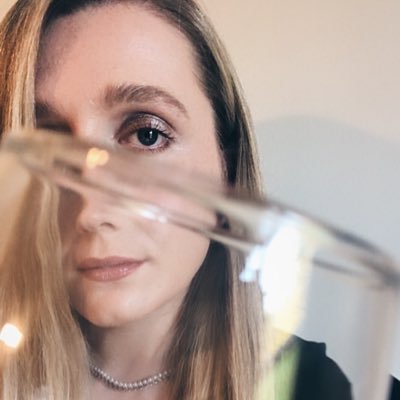 amyjohnson229's profile picture. Severely afflicted with wanderlust & easily distracted by shiny things 💫