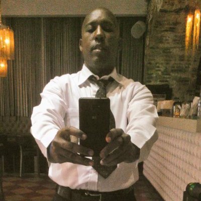 Ciudadano ejemplar, supervisor de Restaurant, aficionado de la meteorología, el Turismo, la cultura,buenos valores,sincero, casi funcionario gubernamental.