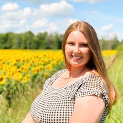 emmakinsman's profile picture. Public Relations & Social Media Specialist | Sometimes World Traveller | Feminism & Body Positivity