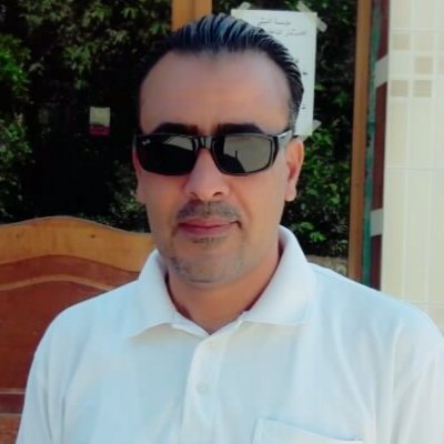 أنا من أولئك الذين أفنوا شبابهم ،
وذبلت زهرة حياتهم ،
في انتظار رساله لم تصل .. ولكن يبقي الأمل .