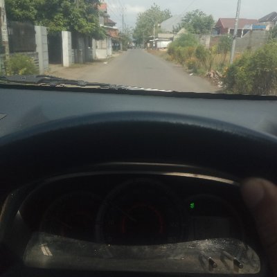 G perlu koar koar.,yg penting duit lancar. Hanya pekerja seni. Butuh jasa saya, Telp.081313515818.. Kiko cowok