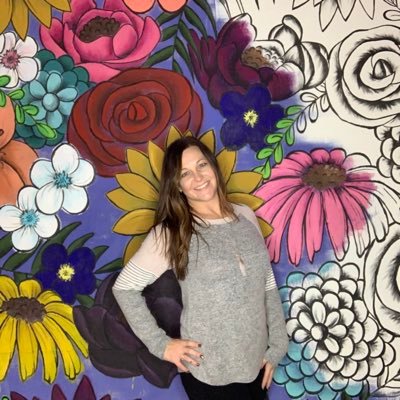 Des Moines native. Marketing Ops. Baseball and dance mom. Cat mom. House plants. Gym. Coffee. Road trips. Outdoors. Naps. Food. Wine. Art.
