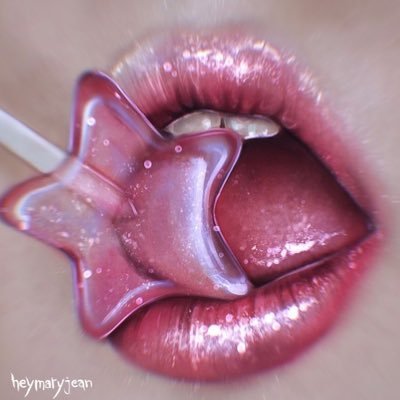 Votre compte français suivant toute l'actualité, les meilleurs conseils et promos vis-à-vis du makeup ! 💋 💌 parlonsmakeup@hotmail.com