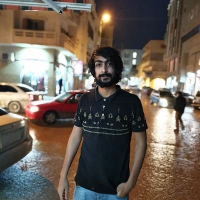 rsV7OYSQUaw2ZtX's profile picture. انا الكون  والكون انا