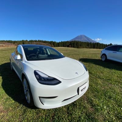 車とかガジェットとか、旅行が好き。Tesla Model3 P 2019/09納車→2022/09 MYP増車 SC 104/104