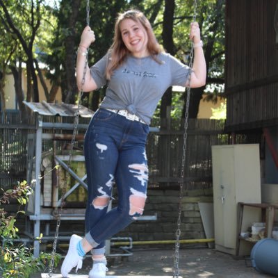 catherineee_bur's profile picture. hey there delilah, what’s it like to not feel shitty // university of dallas ‘23