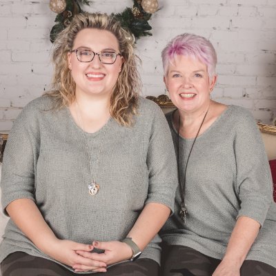 joanieandjennib's profile picture. Powered by espresso and Coca-Cola