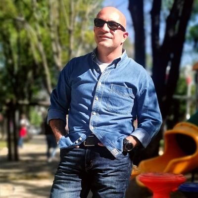 chachoestrada's profile picture. Orgullosamente egresado de la UNAM, glorieto de corazón y Queretáno por adopción!