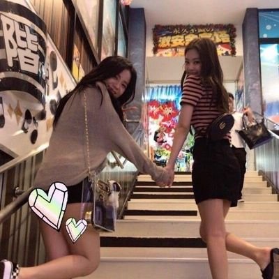 kimjensoo_au's profile picture. naked buddies are the best!🥺❤