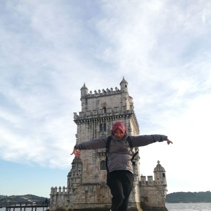 Cikfatimah's profile picture. Bini Aiman Kamaruzaman. Boleh mencarut di Twitter sebab Aiman takde Twitter.