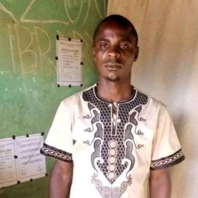 Am 24 by age, single, male,
Am an agricultural consultant by skill and specified in the hoticultural system