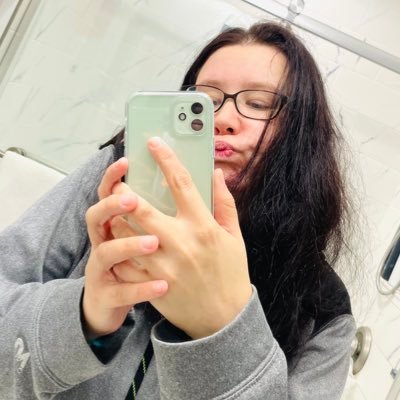 MonkeyDWendy's profile picture. Every day a false start, and it burns my heart