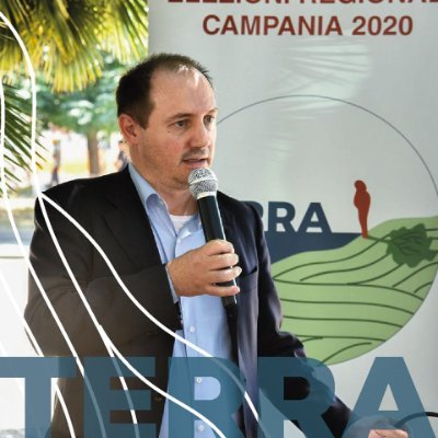 Mi chiamo Luca Saltalamacchia sono nato a Napoli. Sono un avvocato che si occupa di diritto civile, tutela dell’ambiente e dei diritti umani.