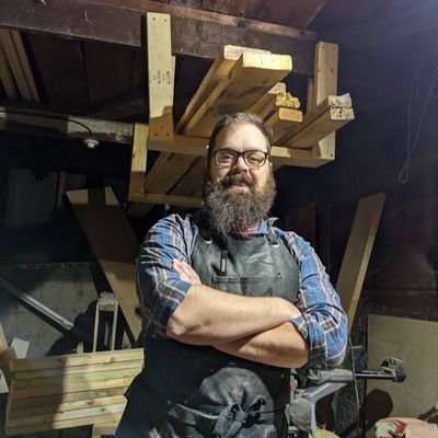 I make things from wood. Small decor, and furniture, cutting boards, countertops and more. I'm excited to learn more skills and share what I do know.