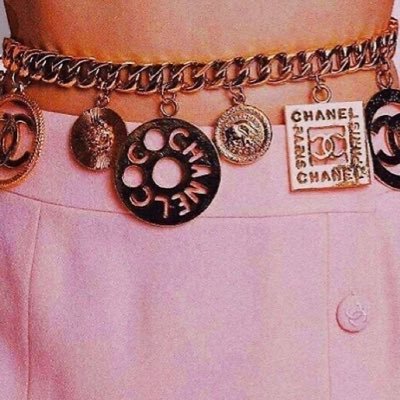 24 | anorexia/bulimia |. *Wᵢₚₑₛ ₜₑₐᵣₛ wᵢₜₕ bᵤᵣₚ cₗₒₜₕ*