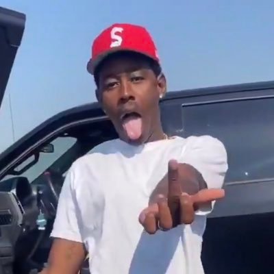 itsadarasworld's profile picture. who you know make waves in a low tide?