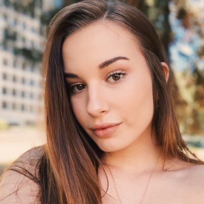 annavictoria921's profile picture. 