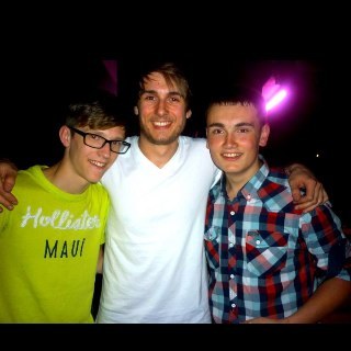 hey got a new account so follow me @Tom_Music95 :)