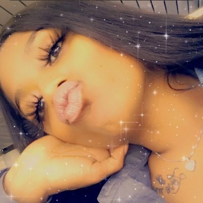 MONEY MAKIN NAY💅🏼❣️IM IN MY BAG 💸I CAN B IN URS TOO 😝💛💯 -BAD ASS B💅🏼 BAD ATTITUDE 😝 FB-NayNay BhadAss -IG- NayNay BhadAss. SC-Pretty_tingz23