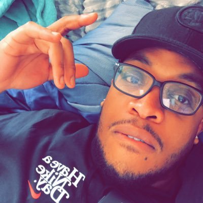 A.P.C 🦄💜| A.N.K.C 🏈💙 PSN:theworldsmine__ Twitch:Lokeyteej