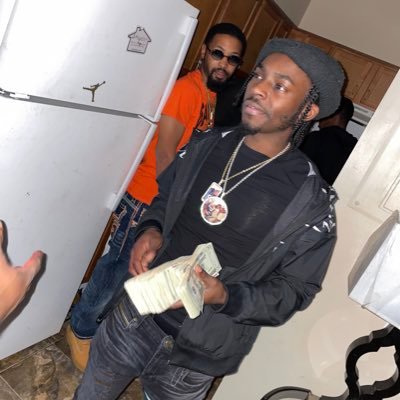 |EastWarren|R.I.P my BROTHERS |RAPPER| 🎤 🎶 for features hit my email Shawnmeeks29@gmail.com | hit the link to watch | https://t.co/uDUsv1AqRm