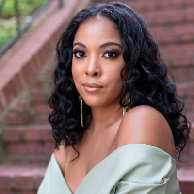 Cosmo_GiiRL's profile picture. Virgo ♍️ Alpha Kappa Alpha Woman 💞 NC A&T Alumni 🐶💙💛.           instagram: karacrittenden